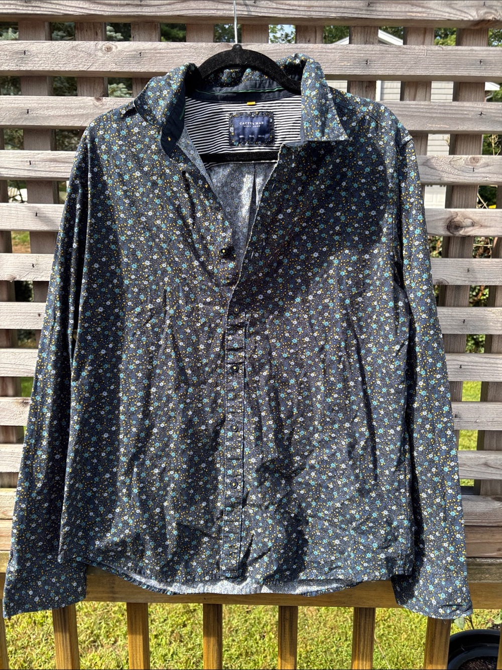 Casual Floral Button-Down Shirt - Navy Multi